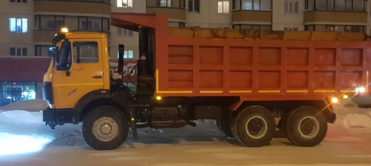jcb_4cx_hammer2.970.jpg